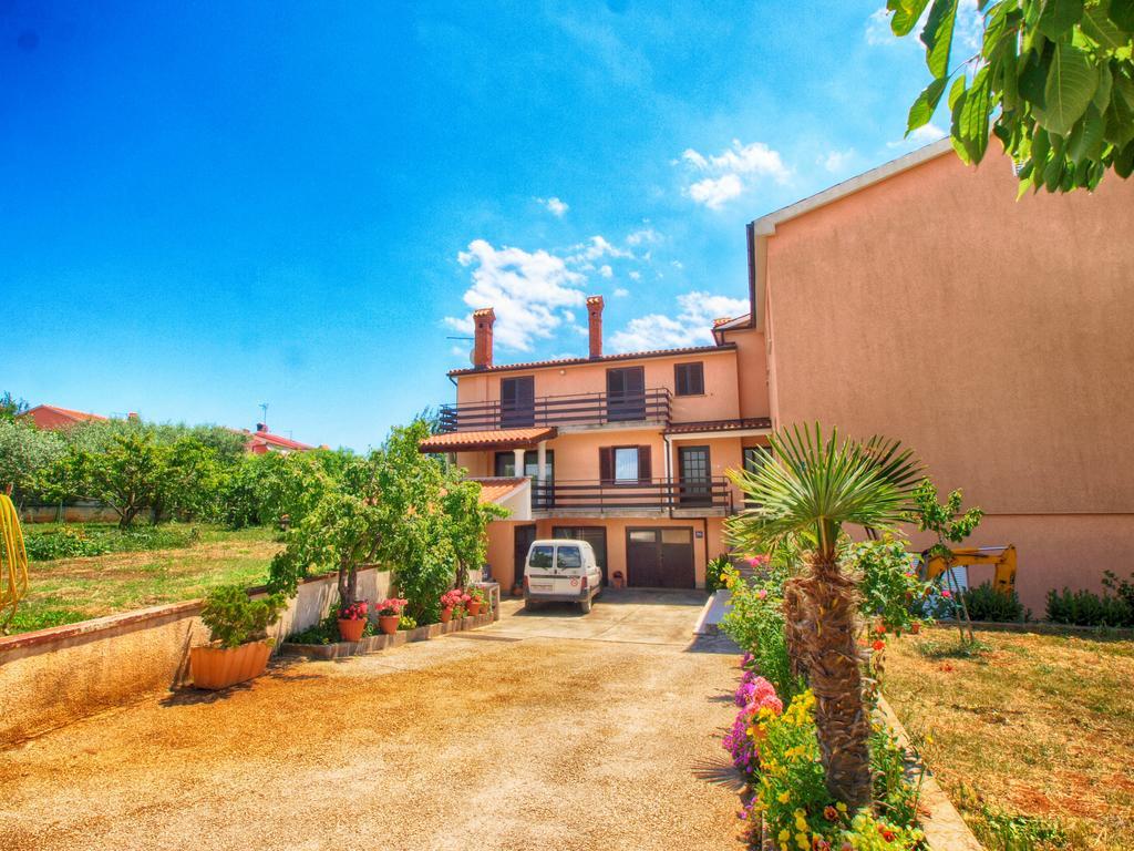 מדולין Apartment Gracijela 827 מראה חיצוני תמונה