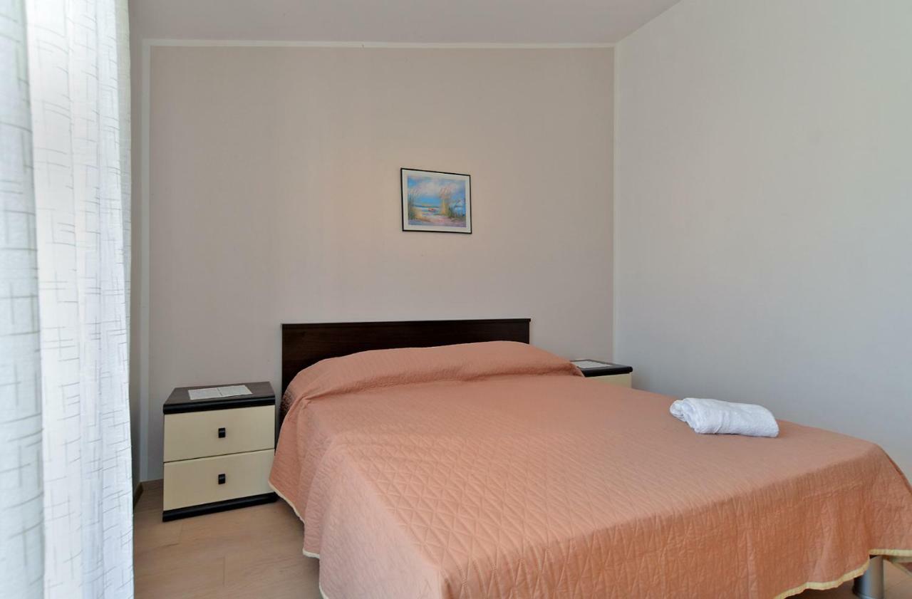 מדולין Apartment Gracijela 827 מראה חיצוני תמונה